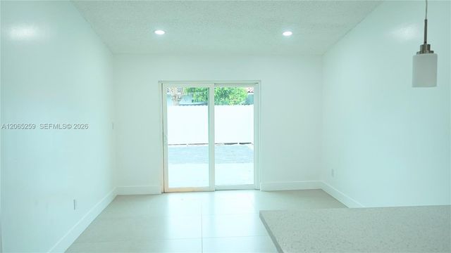 5661 W 21st Ave 5661, Hialeah, FL 33016