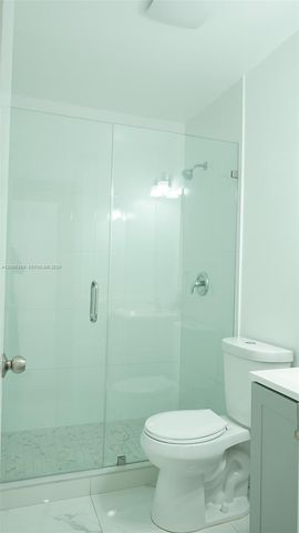 5661 W 21st Ave 5661, Hialeah, FL 33016