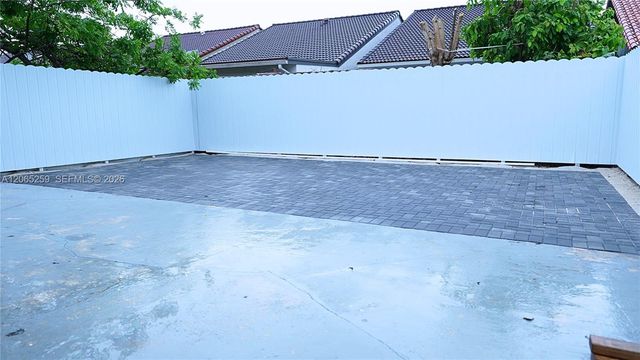 5661 W 21st Ave 5661, Hialeah, FL 33016
