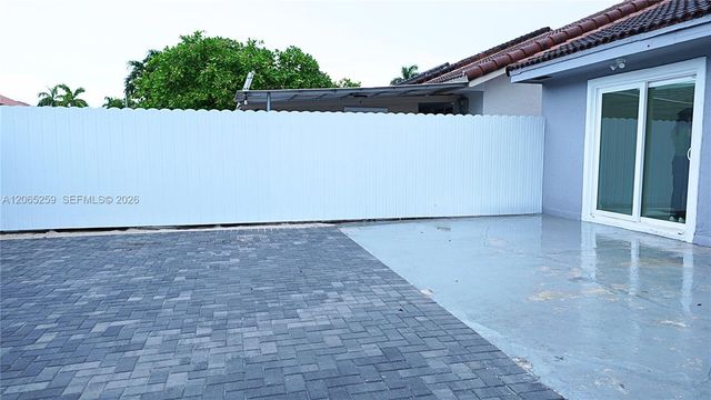 5661 W 21st Ave 5661, Hialeah, FL 33016