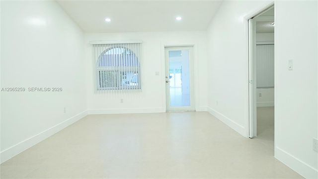 5661 W 21st Ave 5661, Hialeah, FL 33016