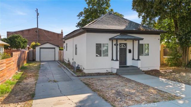 944 W 18th St, Merced, CA 95340