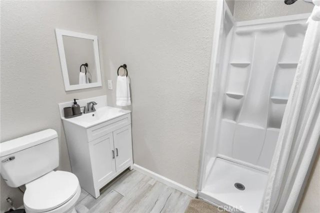 944 W 18th St, Merced, CA 95340