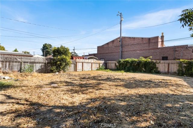 944 W 18th St, Merced, CA 95340