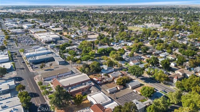 944 W 18th St, Merced, CA 95340