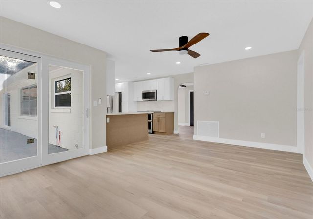 330 ELKHORN COURT, Winter Park, FL 32792