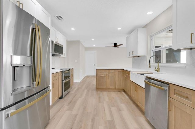 330 ELKHORN COURT, Winter Park, FL 32792