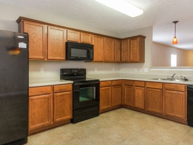 3723 Blaze Dr, Murfreesboro, TN 37128