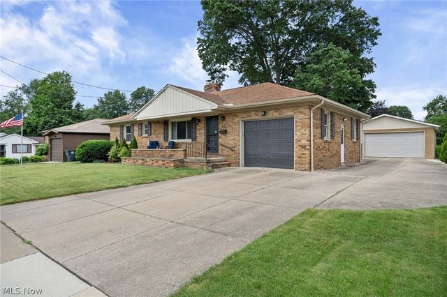 302 Homewood Avenue, Akron, OH 44312