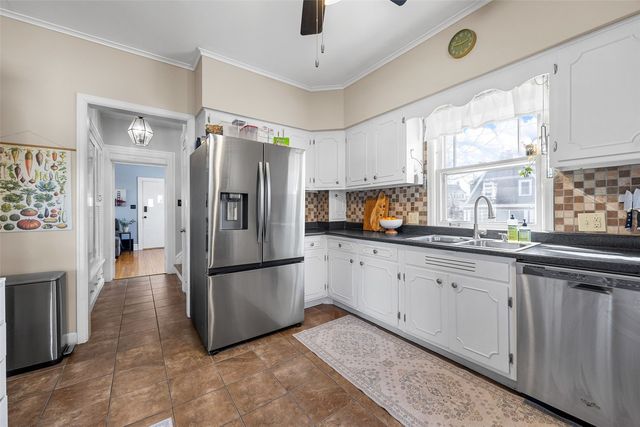 2300 4th Avenue SE, Cedar Rapids, IA 52403