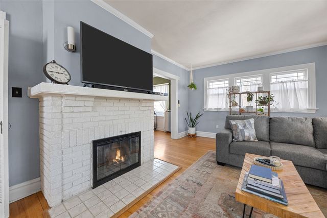 2300 4th Avenue SE, Cedar Rapids, IA 52403