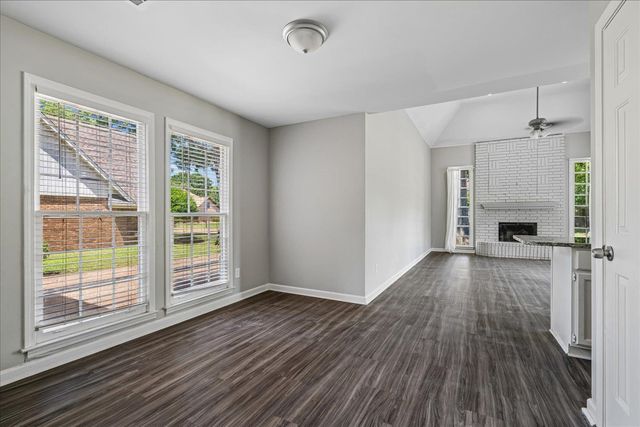 3951 FUN VALLEY DR, Memphis, TN 38125