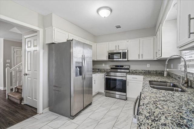 3951 FUN VALLEY DR, Memphis, TN 38125