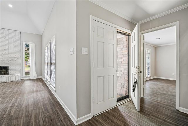 3951 FUN VALLEY DR, Memphis, TN 38125