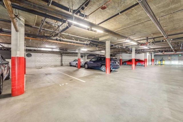 130 E San Fernando Street 25, San Jose, CA 95112