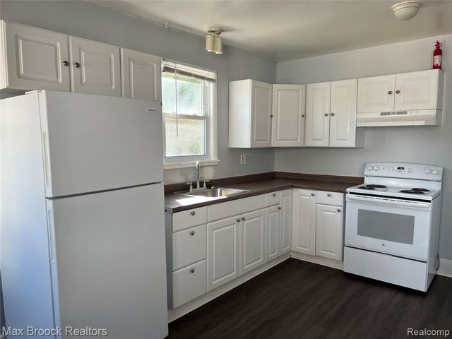 1265 Franklin Road, Berkley, MI 48072