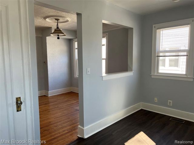 1265 Franklin Road, Berkley, MI 48072