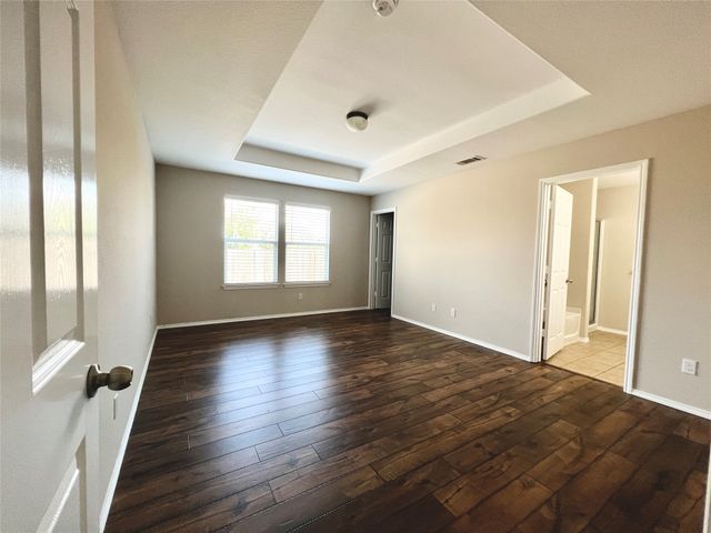 6928 Derbyshire Drive, Fort Worth, TX 76137