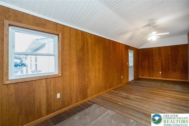 200 Church Street, Catasauqua Boro, PA 18032