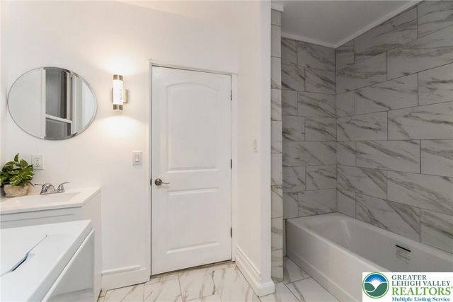 200 Church Street, Catasauqua Boro, PA 18032