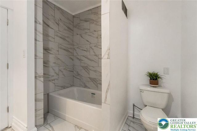 200 Church Street, Catasauqua Boro, PA 18032