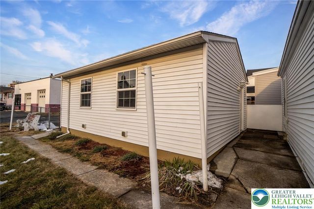 200 Church Street, Catasauqua Boro, PA 18032