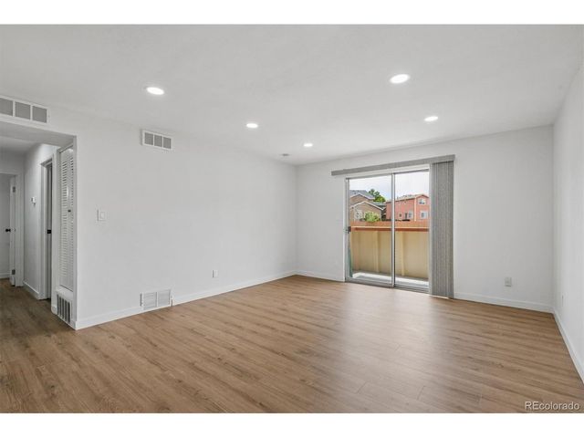 10211 Ura Ln 5-203, Thornton, CO 80260