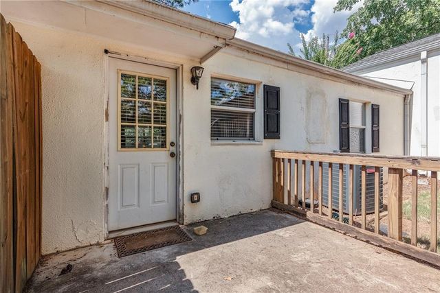1515 Stone Gate Lane SE, Atlanta, GA 30317