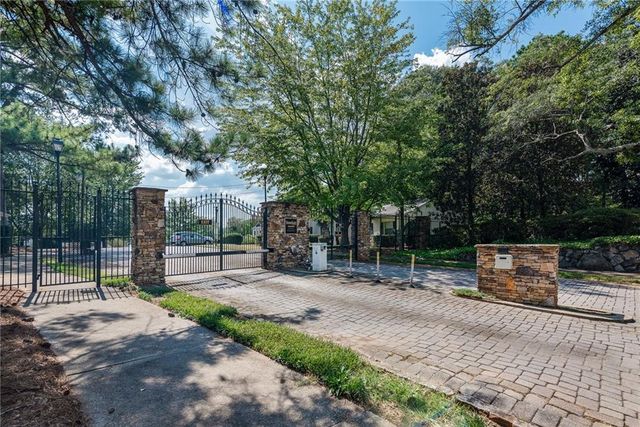 1515 Stone Gate Lane SE, Atlanta, GA 30317