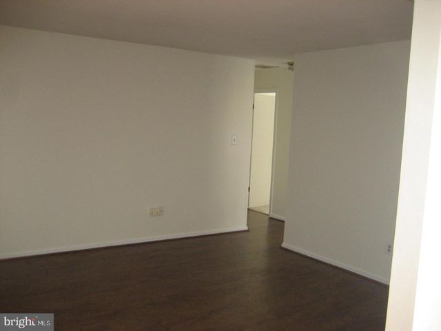 24 NEVILLE CT, Sewell, NJ 08080