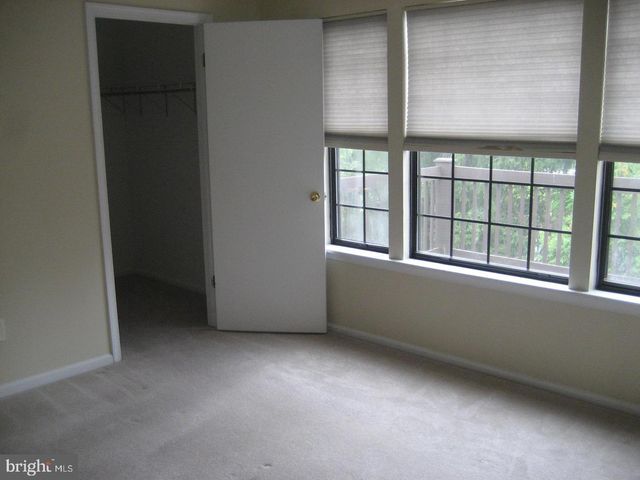 24 NEVILLE CT, Sewell, NJ 08080