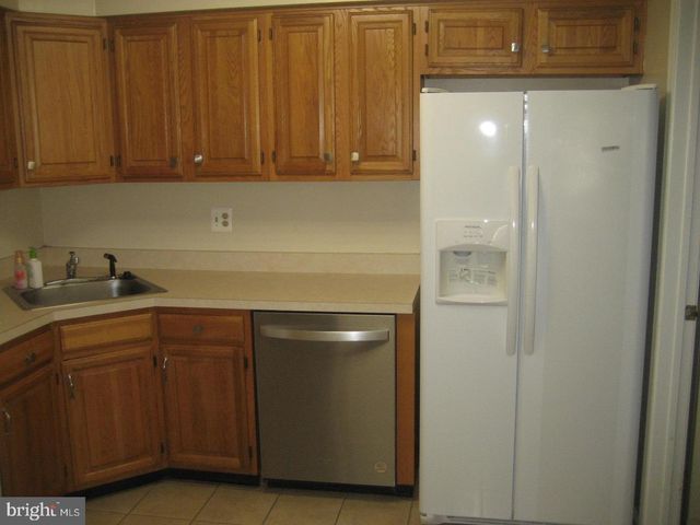 24 NEVILLE CT, Sewell, NJ 08080