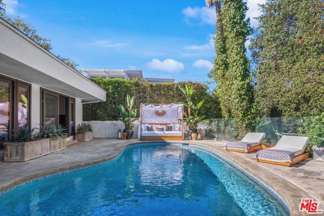 10123 Angelo View Drive, Beverly Hills, CA 90210