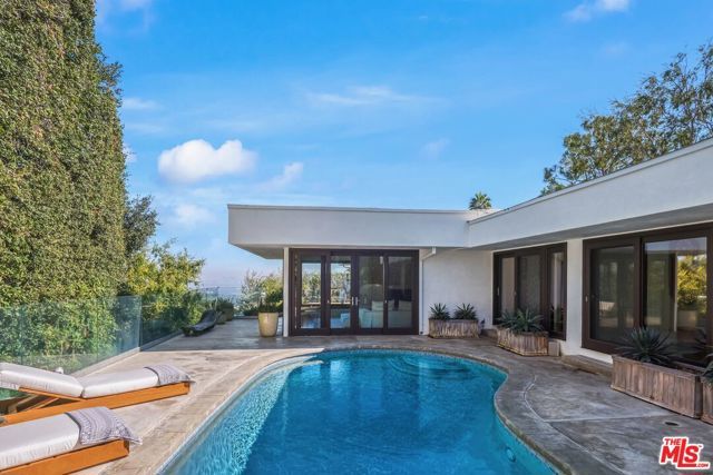 10123 Angelo View Drive, Beverly Hills, CA 90210