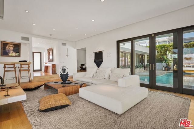 10123 Angelo View Drive, Beverly Hills, CA 90210