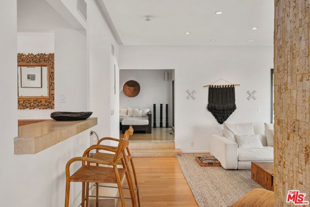 10123 Angelo View Drive, Beverly Hills, CA 90210