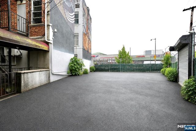 544 Springfield Avenue, Newark, NJ 07103