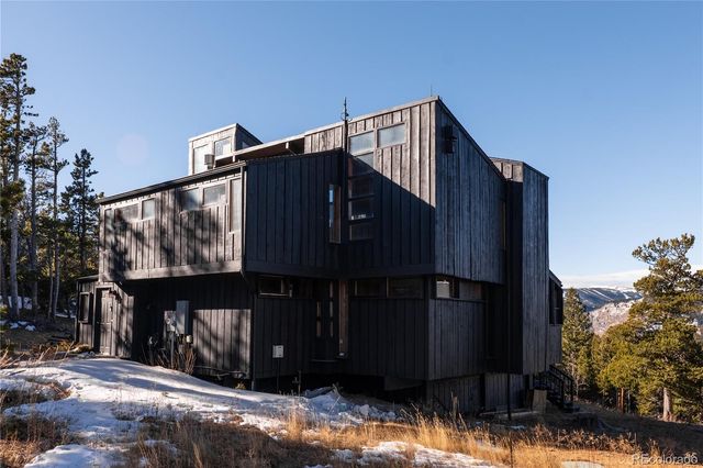 90 Peakview Road, Nederland, CO 80466