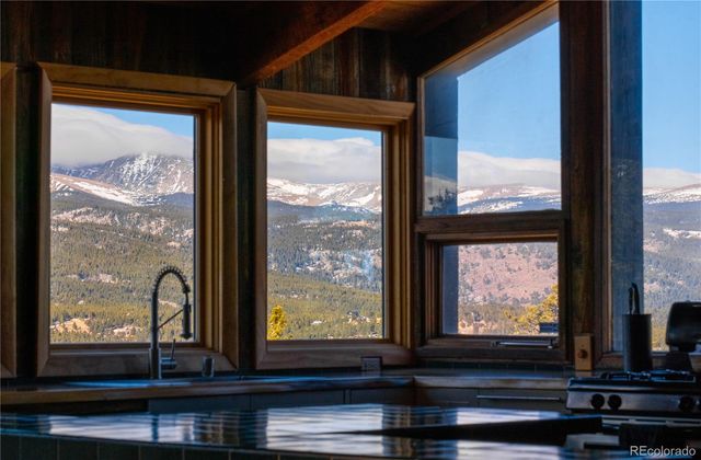 90 Peakview Road, Nederland, CO 80466