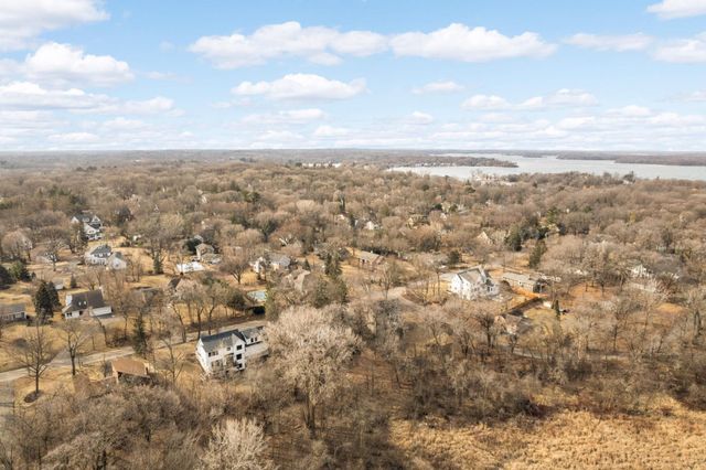 18800 Highland Avenue, Wayzata, MN 55391