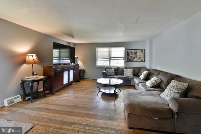 9135 REVERE ST, Philadelphia, PA 19152