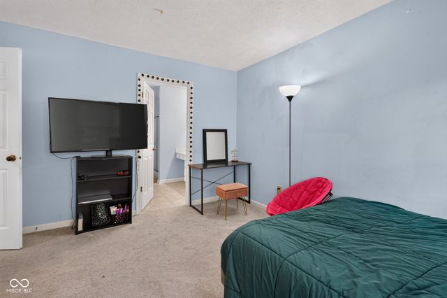 7824 Copperfield Drive, Indianapolis, IN 46256