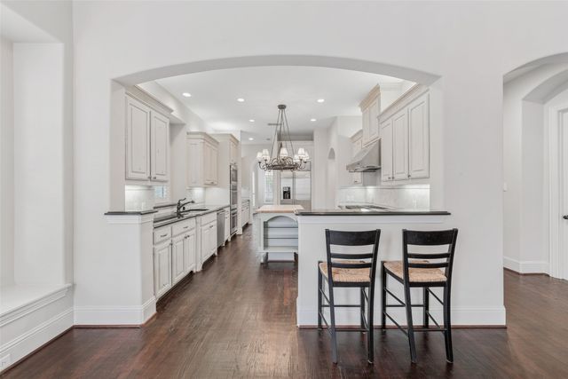 9131 Cochran Bluff Lane, Dallas, TX 75220