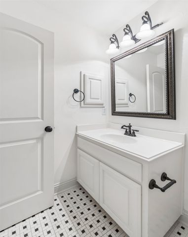 9131 Cochran Bluff Lane, Dallas, TX 75220