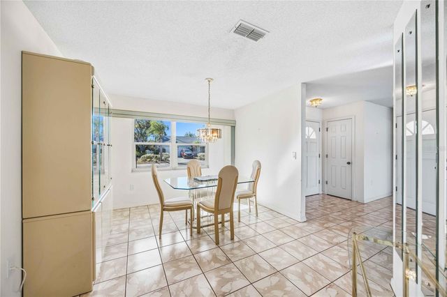 114 WOODINGHAM DRIVE, Venice, FL 34292