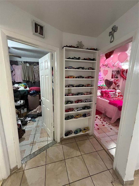 Image 21 of property listing at 995 NW 114TH STREET, Miami, FL 33168