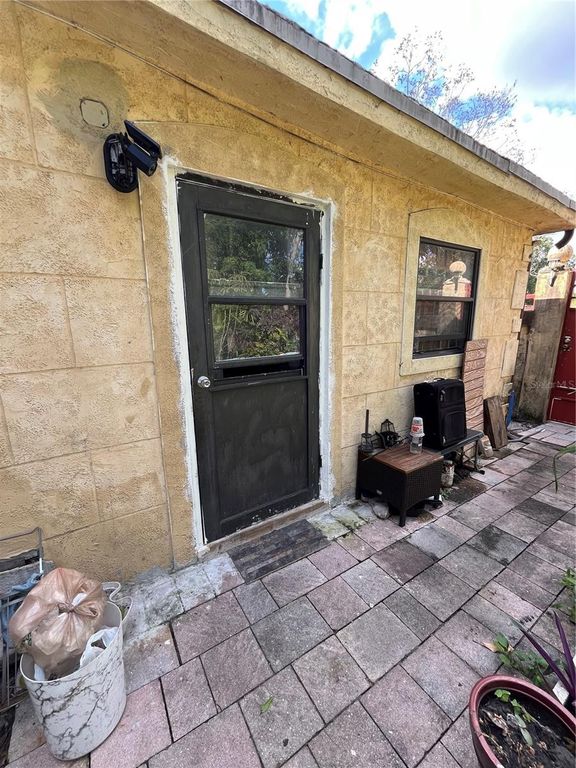 Image 39 of property listing at 995 NW 114TH STREET, Miami, FL 33168