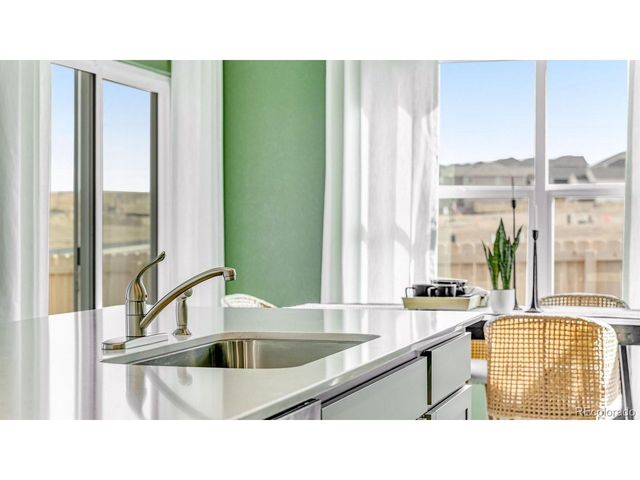 825 Trumpet Ln, Windsor, CO 80550