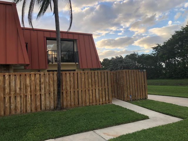 3345 Meridian Way N C, Palm Beach Gardens, FL 33410
