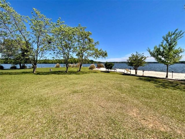 175 Oconee Circle, Eatonton, GA 31024